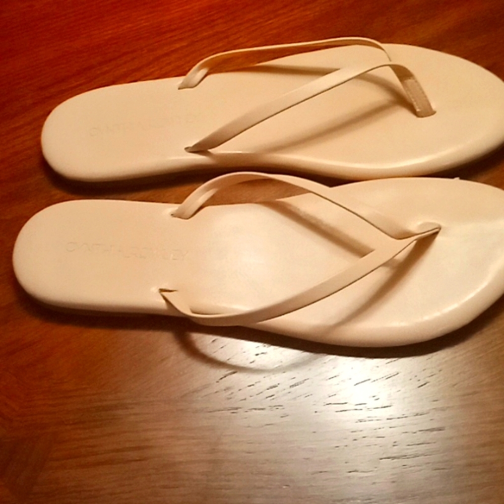 Coral sandals 8 1/2.